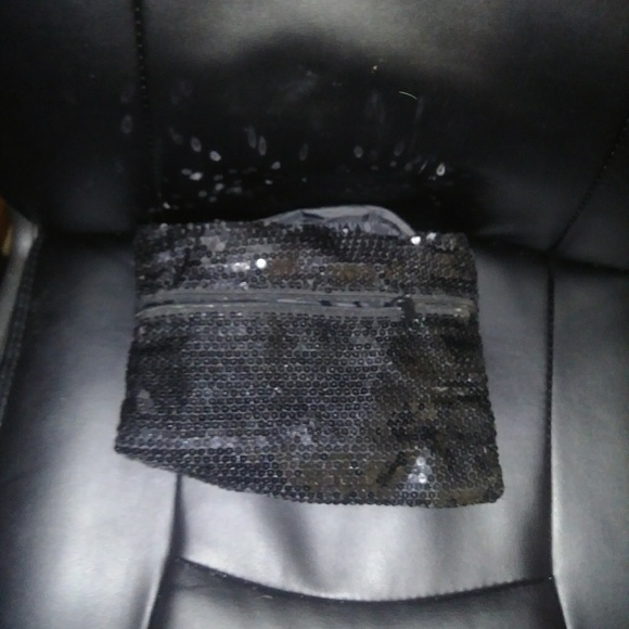 Purse - Picture 4 of 4